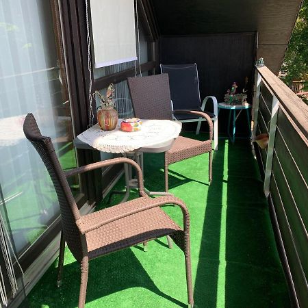 Apartment Adam Bechenheim ภายนอก รูปภาพ