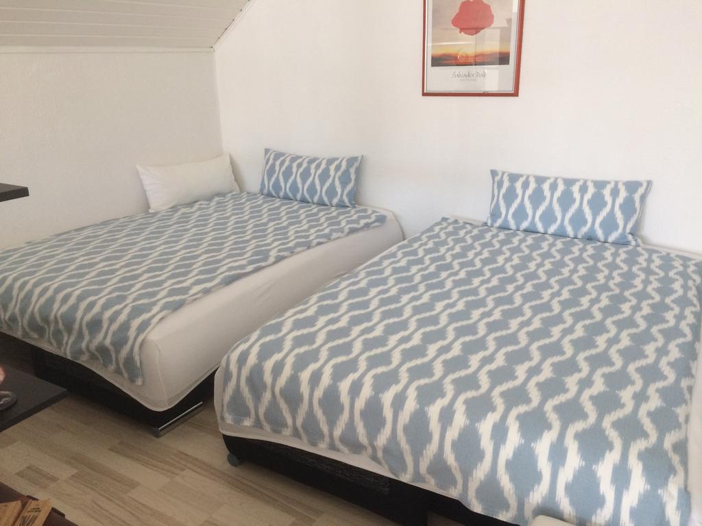 Apartment Adam Bechenheim ภายนอก รูปภาพ